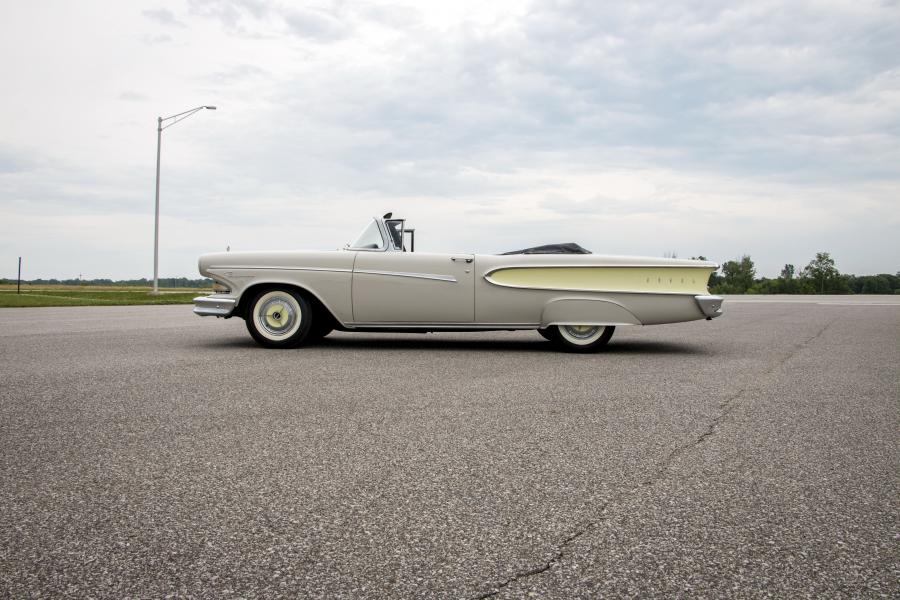  Edsel Pacer 2-Door Convertible 1958 года  (фото 16 из 35)
